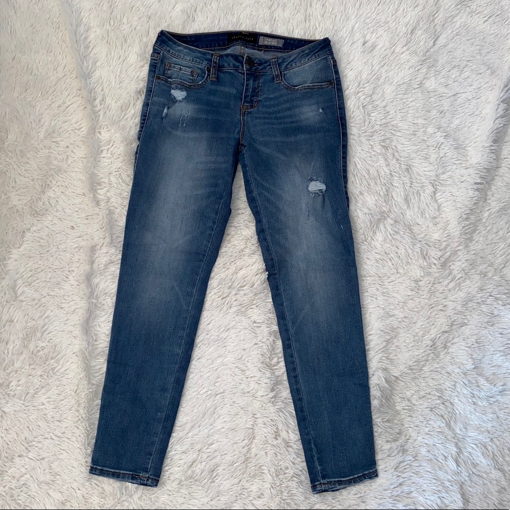 Light/ medium wash Aeropostale jeans